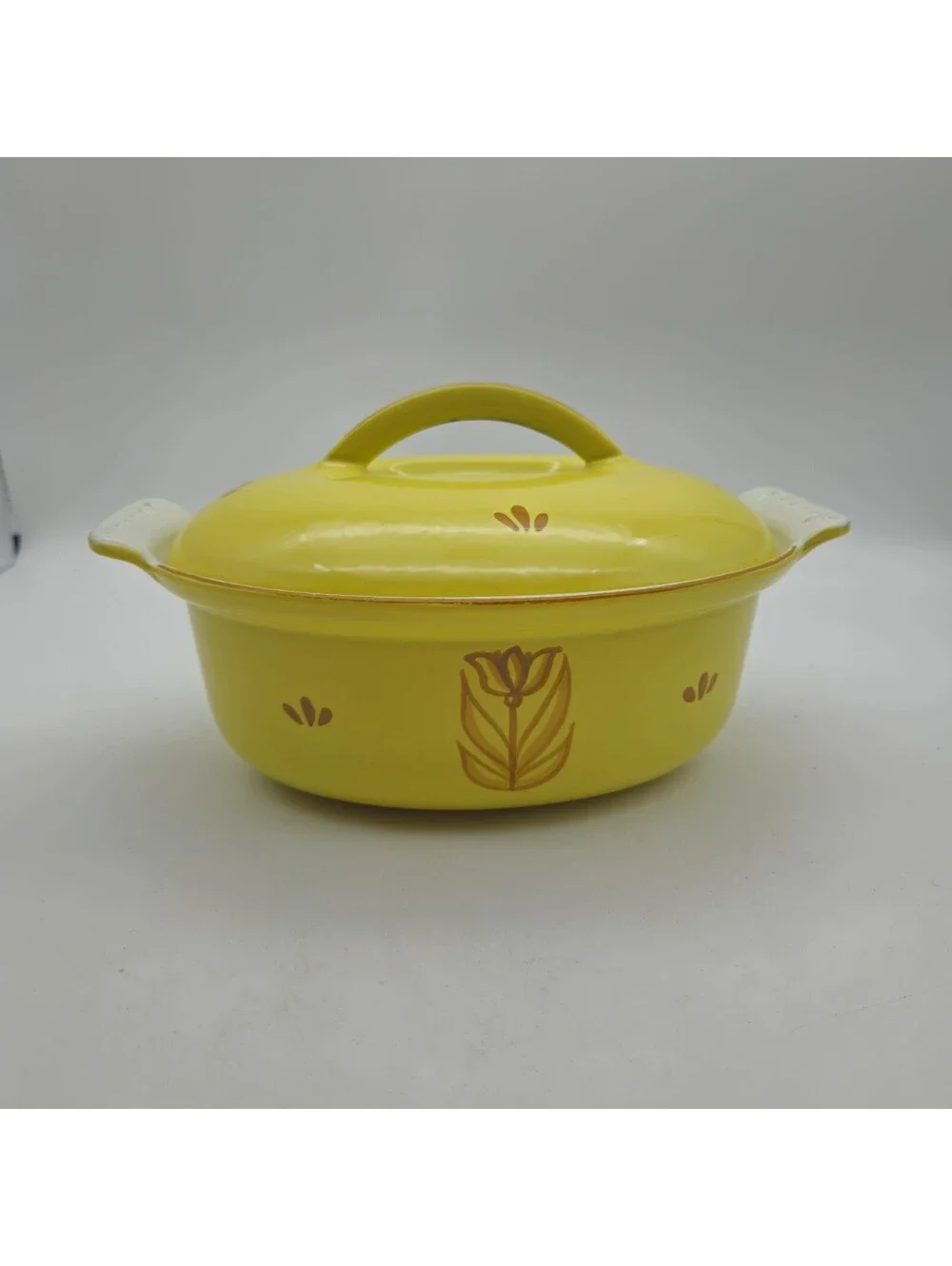 Dru Holland Yellow Tulip Enameled Cast Iron 2 Qt Dutch Oven